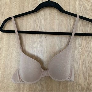 Victoria's Secret Biofit Uplift Semi Demi Bra 32A